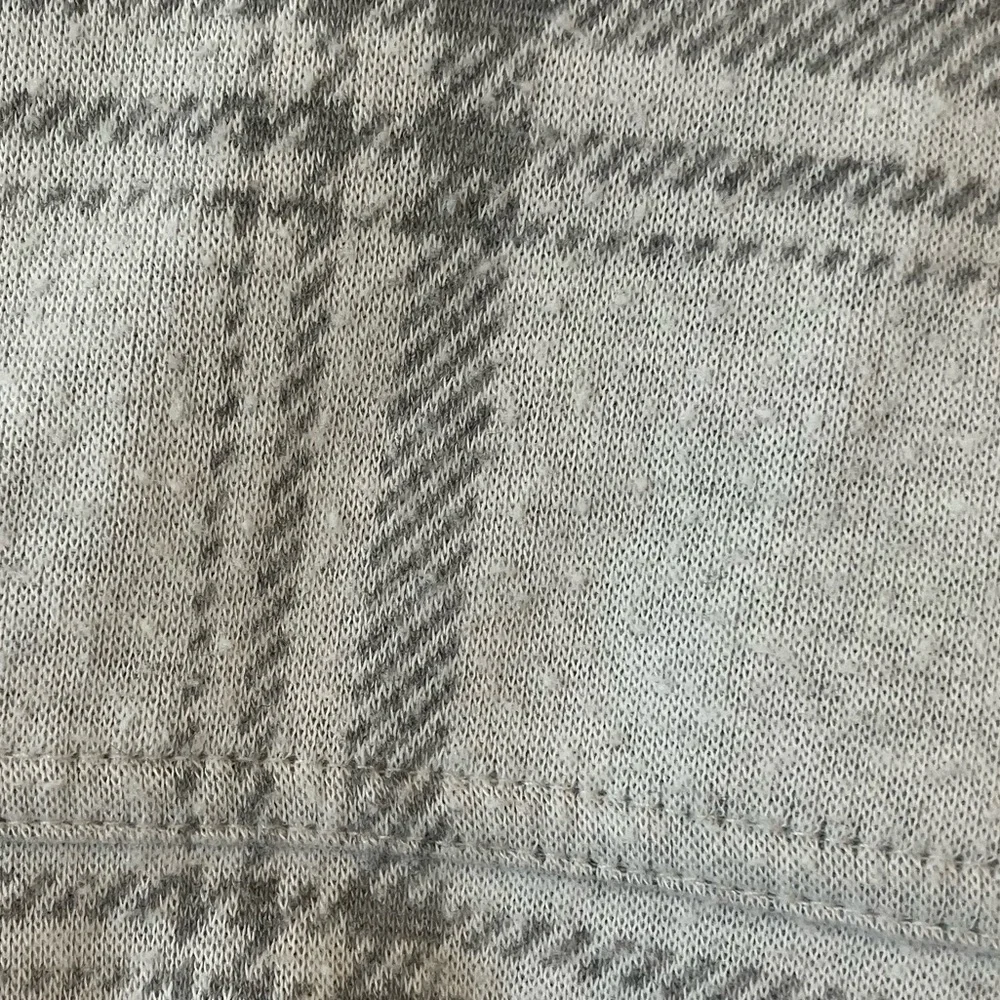 Faherty Legend ultra popular plaid sweater shirt Montana pullover size Medium - Picture 7 of 9